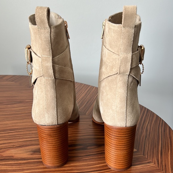 NWT COACH Olivia Suede Ankle Booties Color: OATMEAL Size 10 - Picture 10 of 16